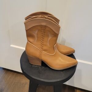 New! Tan Leather Ankle Boots
